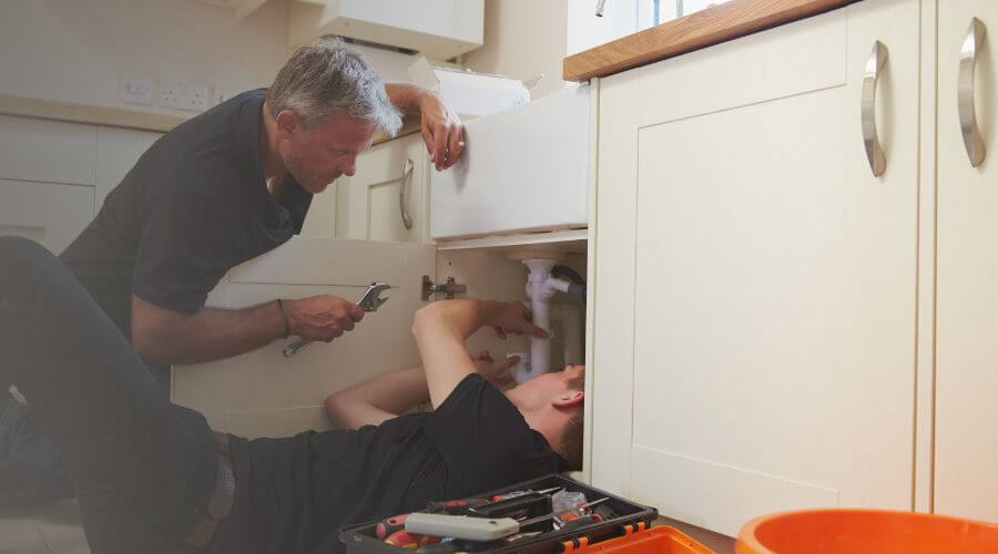Expert burst pipe repair services in Lavina, MT